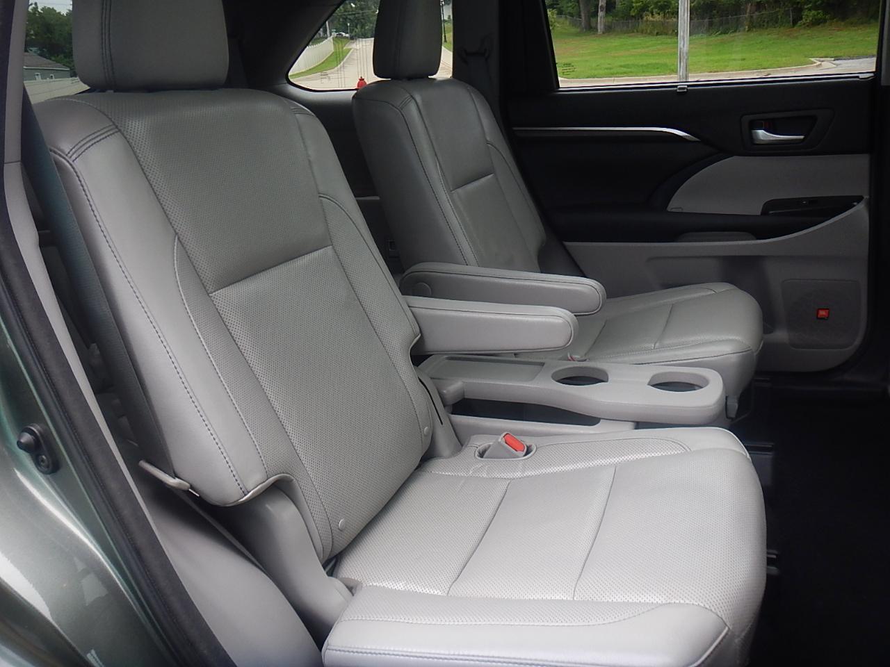 Toyota Highlander Limited AWD V6 2014