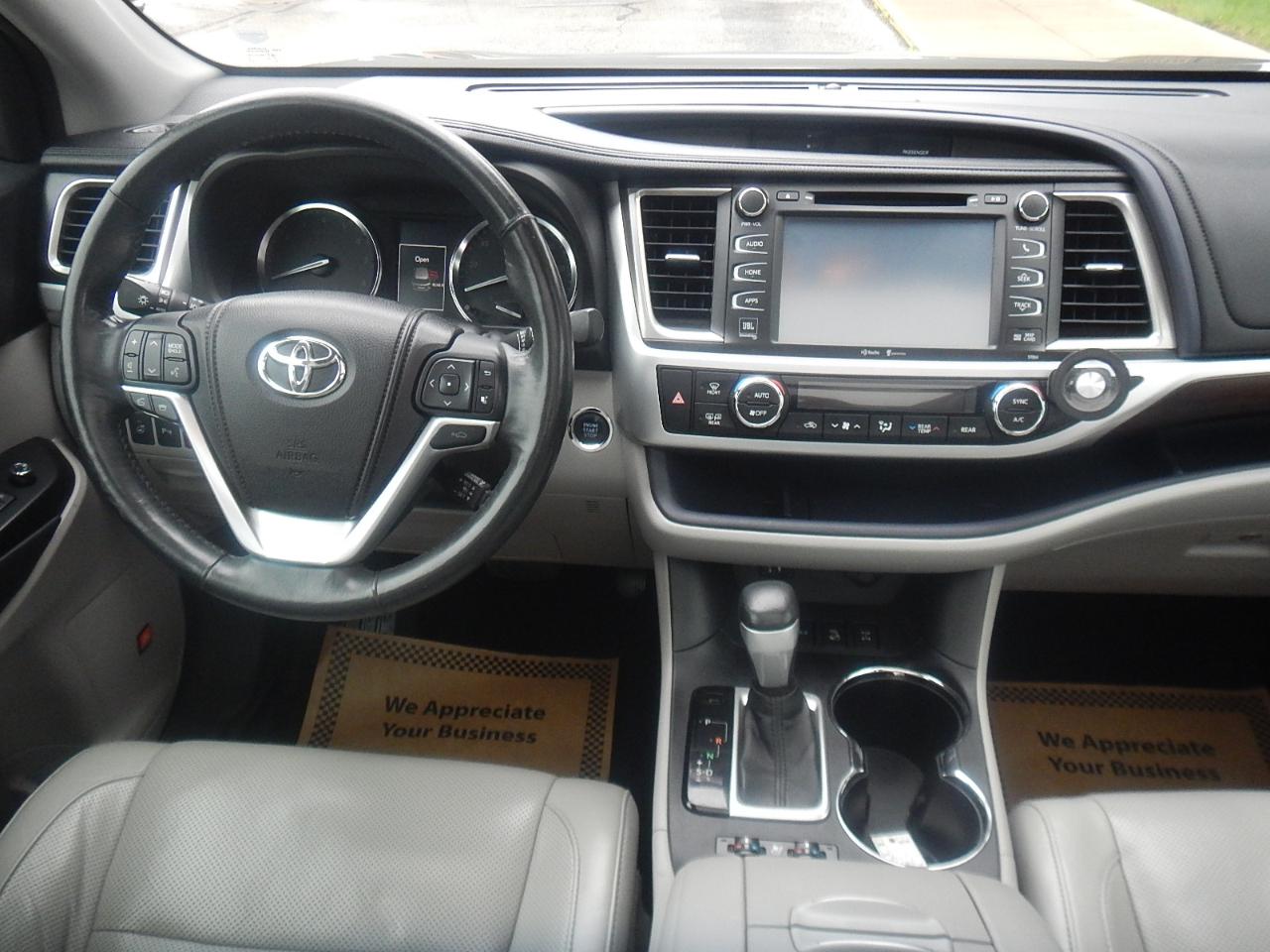 Toyota Highlander Limited AWD V6 2014
