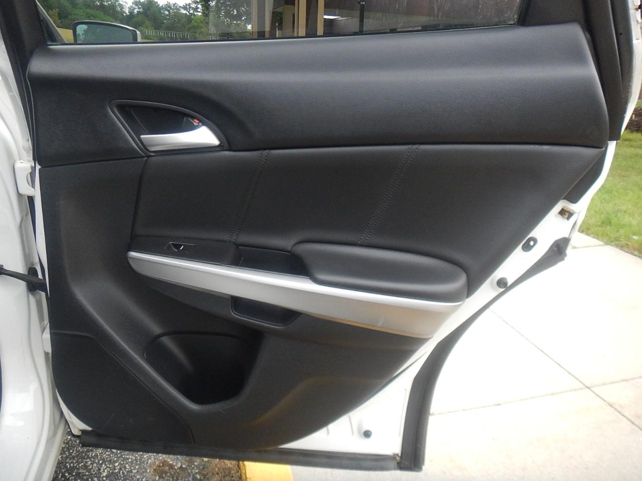 Honda Crosstour EX-L V-6 4WD 2013