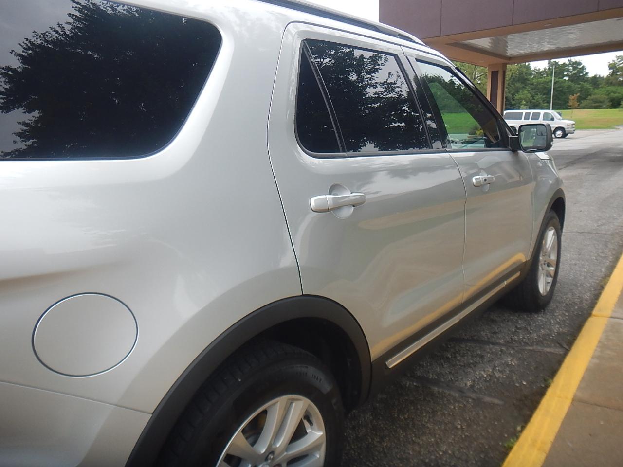Ford Explorer XLT 4D SUV 4WD 2018