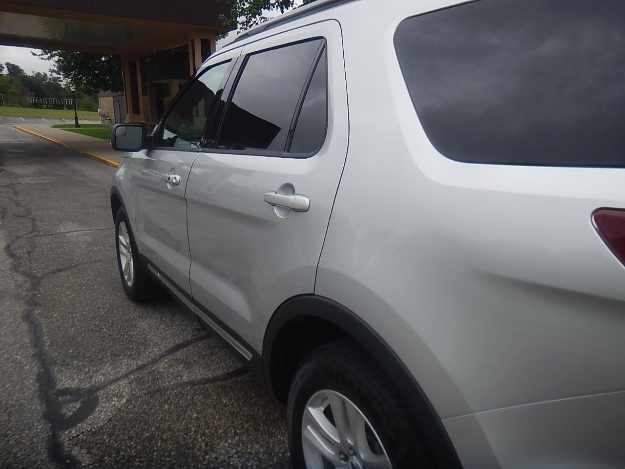 Ford Explorer XLT 4D SUV 4WD 2018
