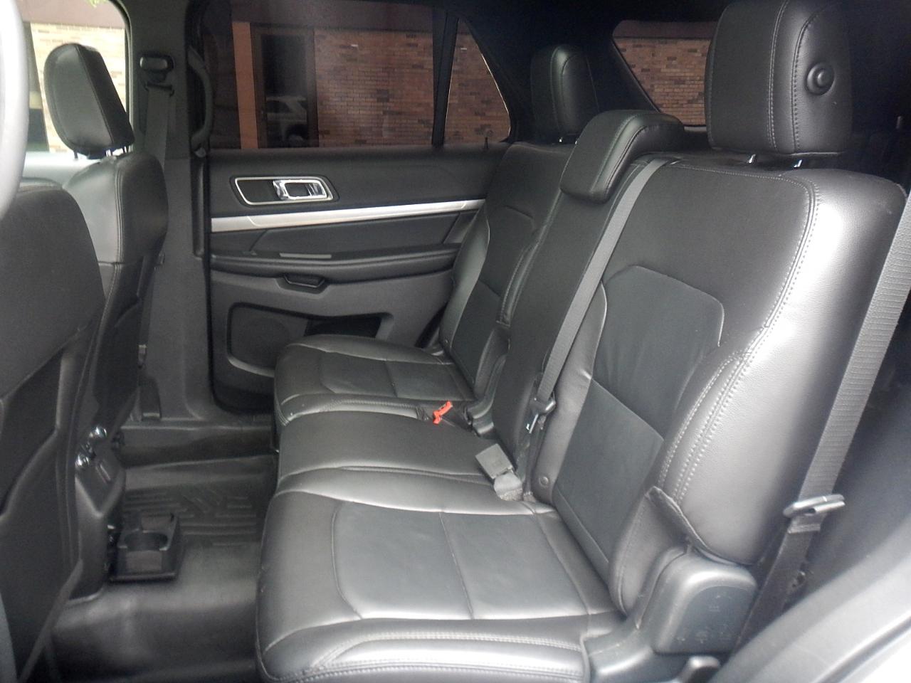 Ford Explorer XLT 4D SUV 4WD 2018
