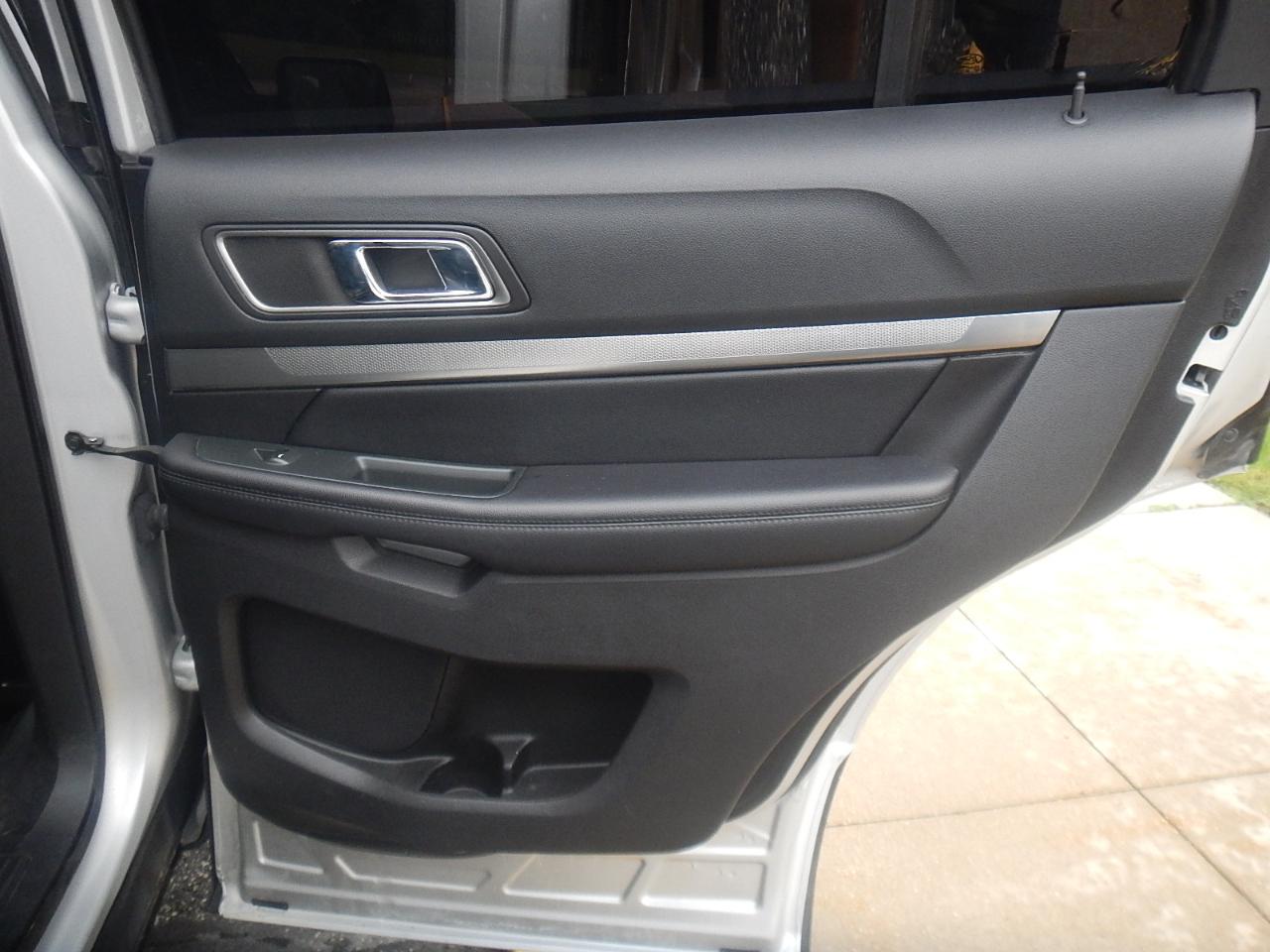 Ford Explorer XLT 4D SUV 4WD 2018