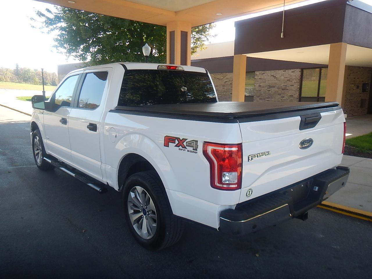 Ford F-150 XL SuperCrew 6.5-ft. Bed 4WD 2017