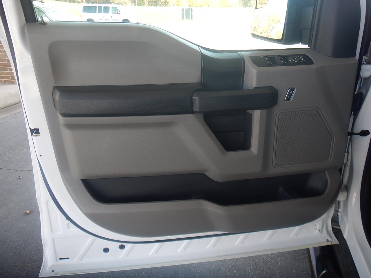 Ford F-150 XL SuperCrew 6.5-ft. Bed 4WD 2017