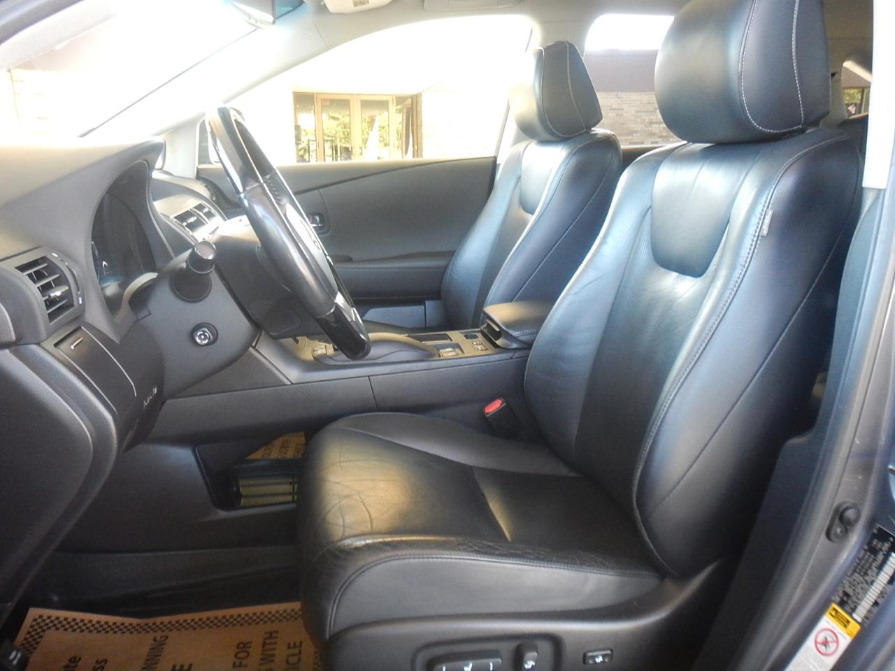 Lexus RX photo 13