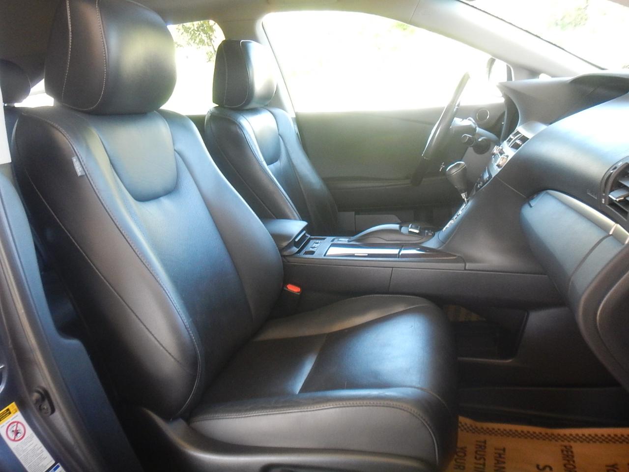Lexus RX photo 14