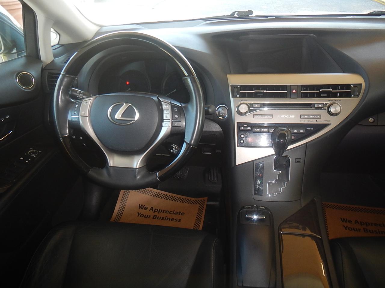 Lexus RX photo 17