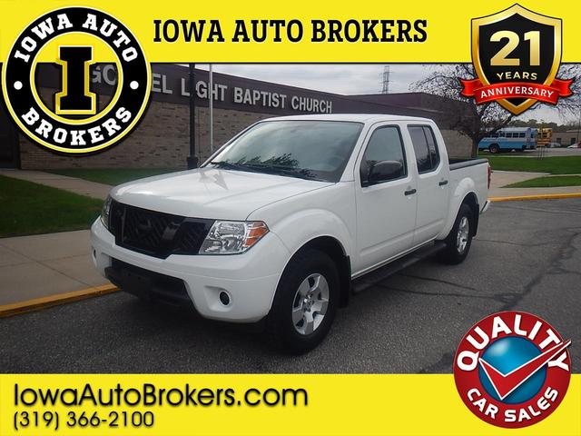 White 2019 Nissan Frontier Pickup Truck Four-Wheel Drive Automatic