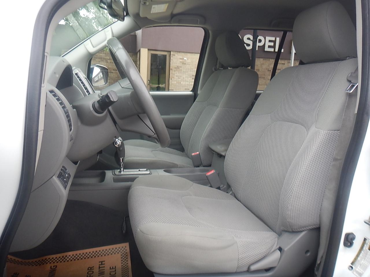 Nissan Frontier SV King Cab 4X4 V6 2019