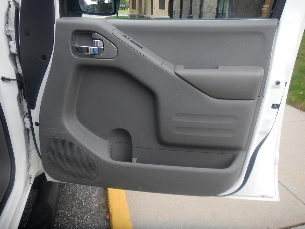 Nissan Frontier SV King Cab 4X4 V6 2019