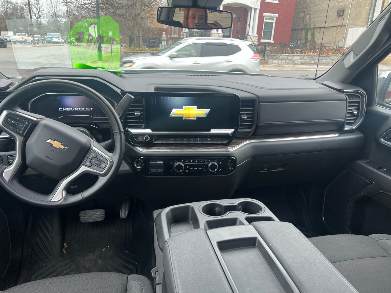 Chevrolet Silverado 1500 LT Crew Cab 4WD 2025