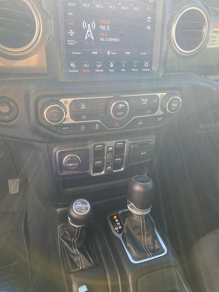 Jeep Gladiator Overland 2023