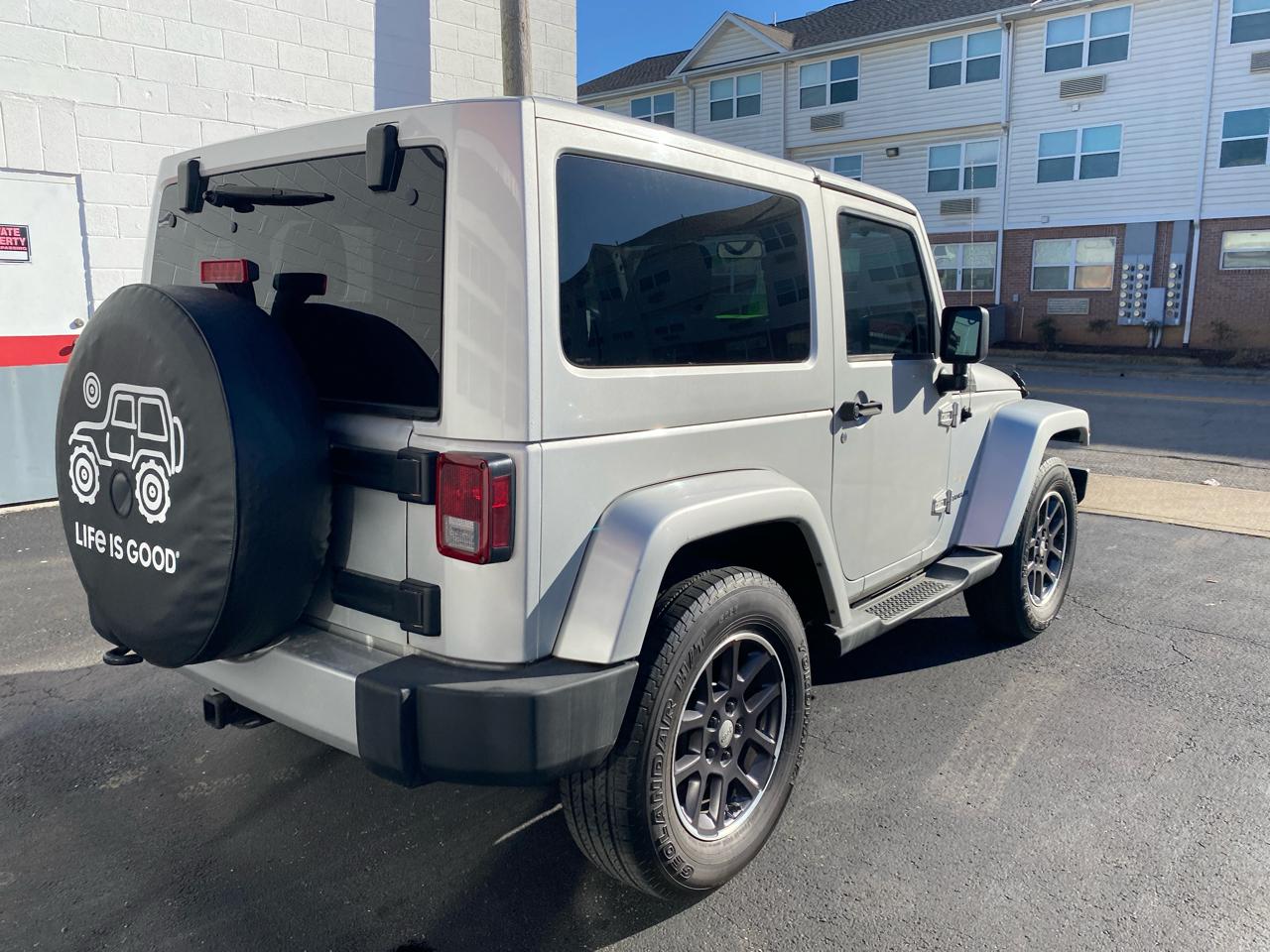 Jeep Wrangler Sahara 4WD 2012