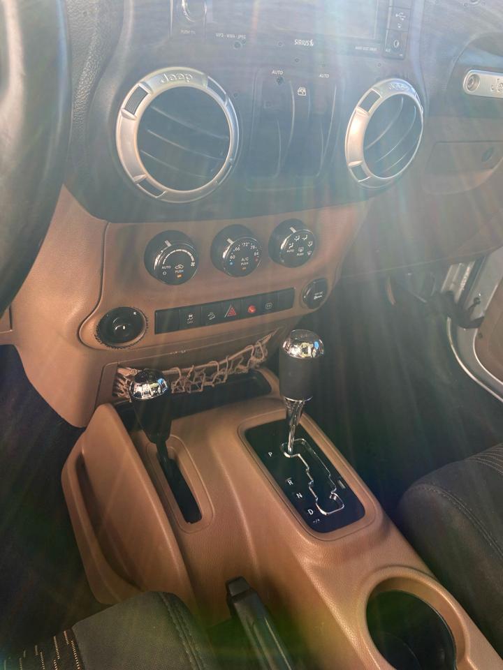 Jeep Wrangler Sahara 4WD 2012