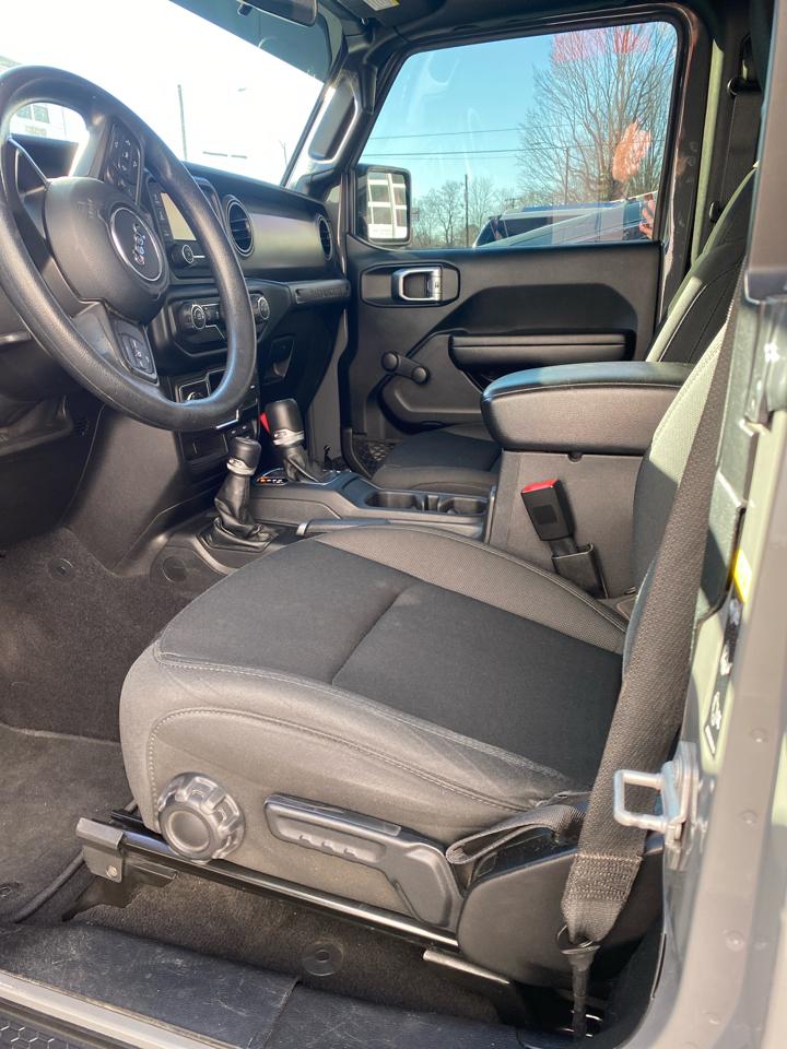 Jeep Wrangler Sport 2021