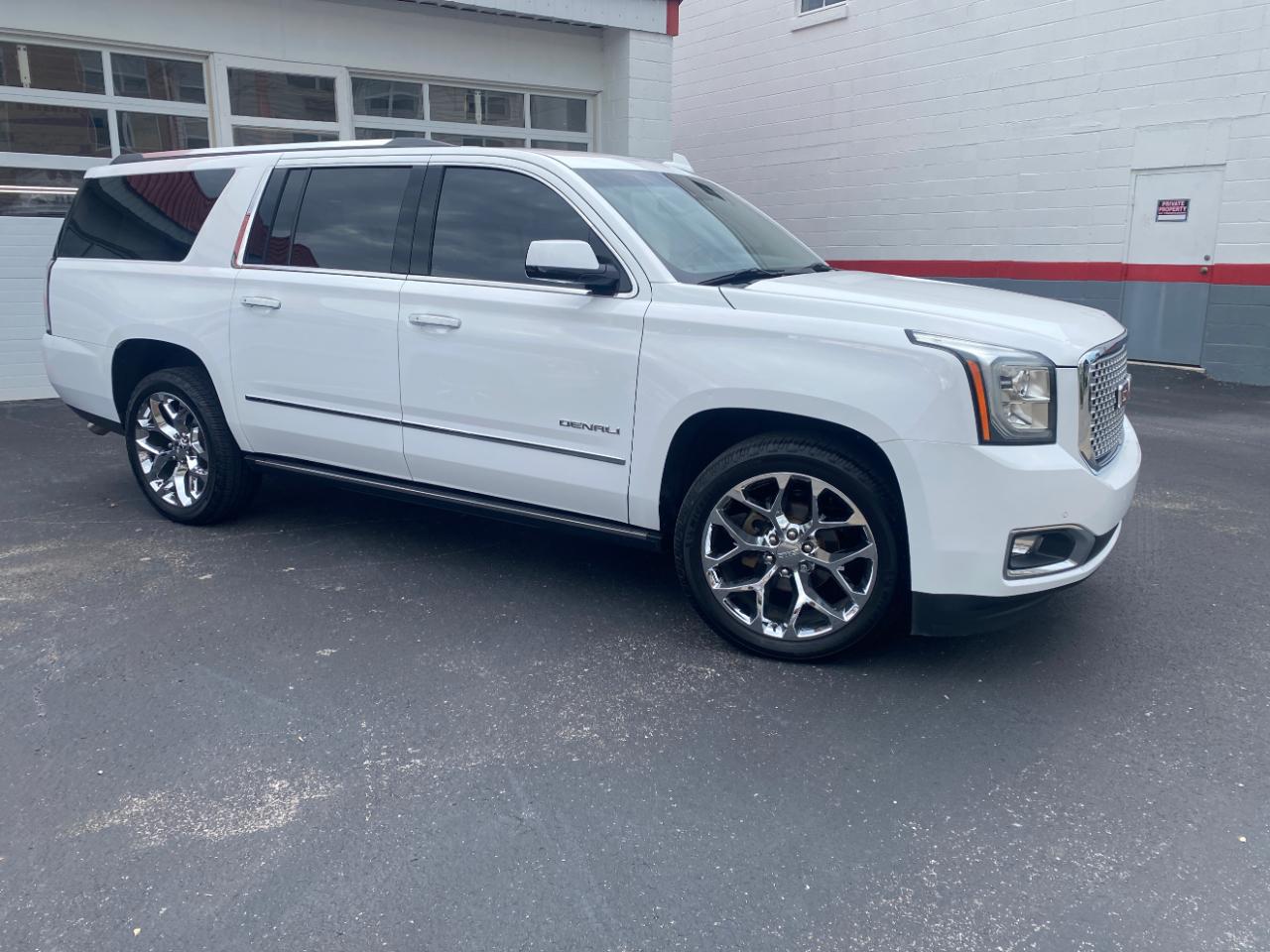 GMC Yukon XL Denali 4WD 2017