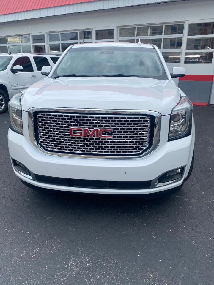GMC Yukon XL Denali 4WD 2017