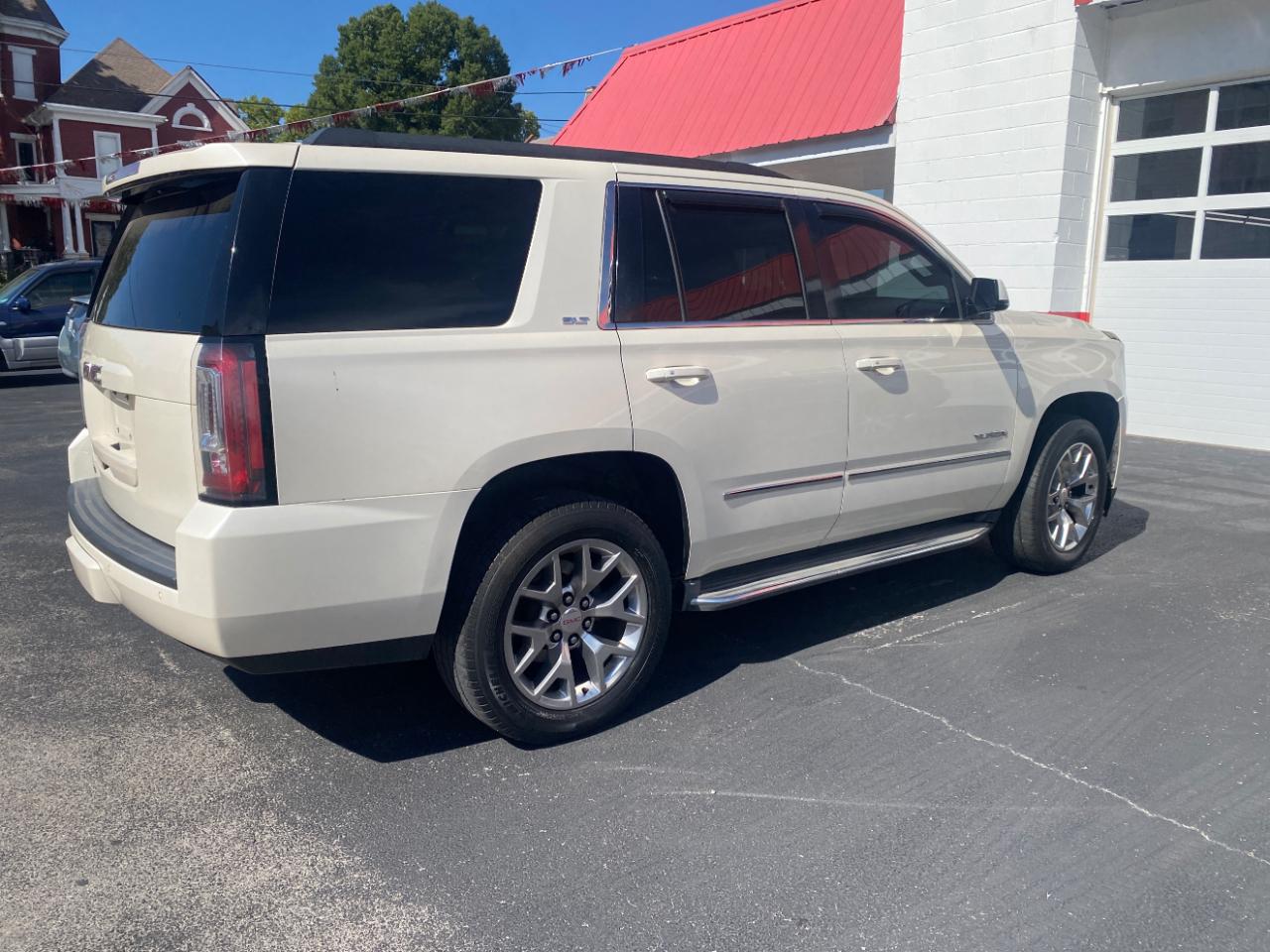 GMC Yukon SLT 4WD 2015