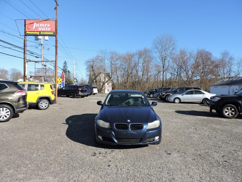 BMW 3-Series 328i xDrive 2011