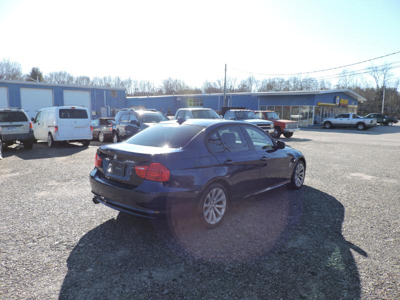 BMW 3-Series 328i xDrive 2011