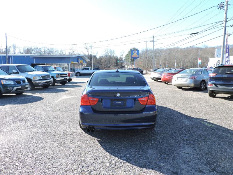 BMW 3-Series 328i xDrive 2011