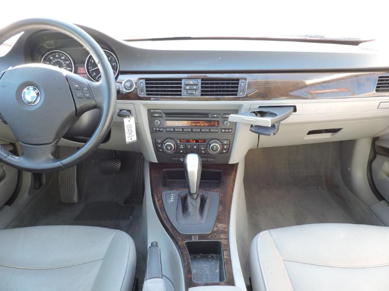 BMW 3-Series 328i xDrive 2011