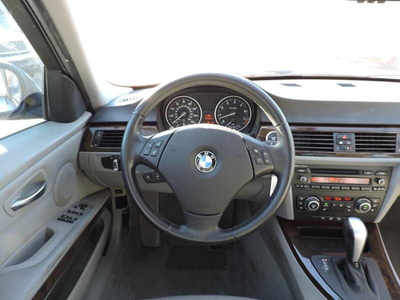 BMW 3-Series 328i xDrive 2011