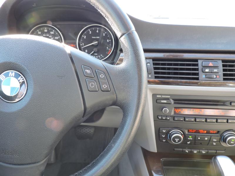 BMW 3-Series 328i xDrive 2011