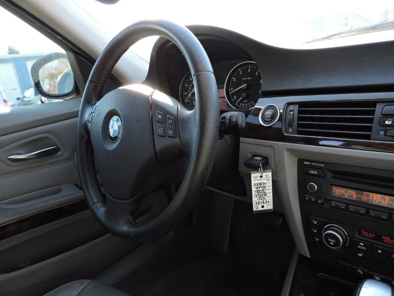 BMW 3-Series 328i xDrive 2011