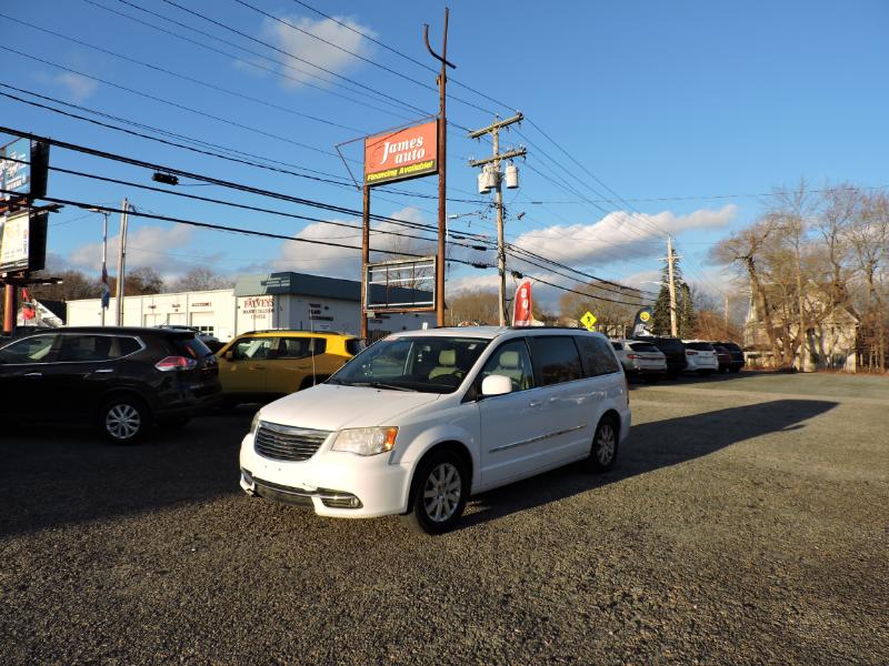 2014 Chrysler Town & Country Touring