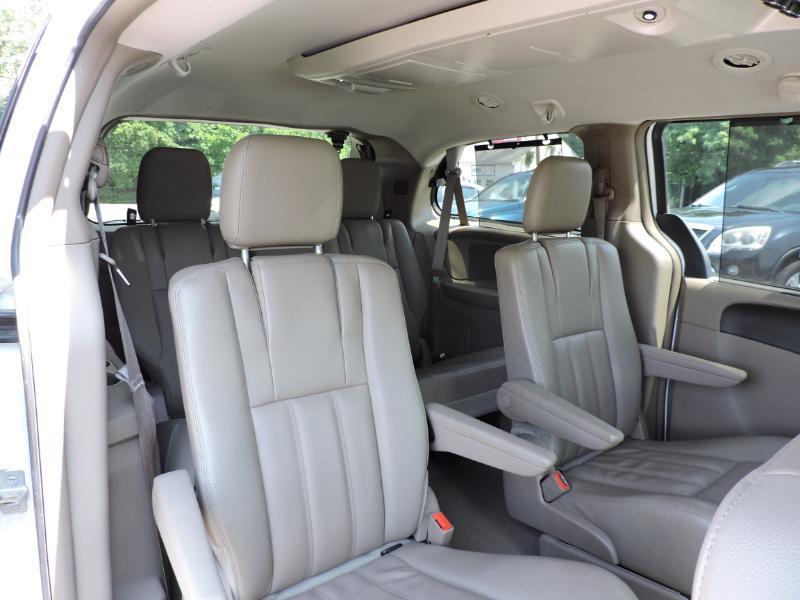 Chrysler Town & Country Touring 2014