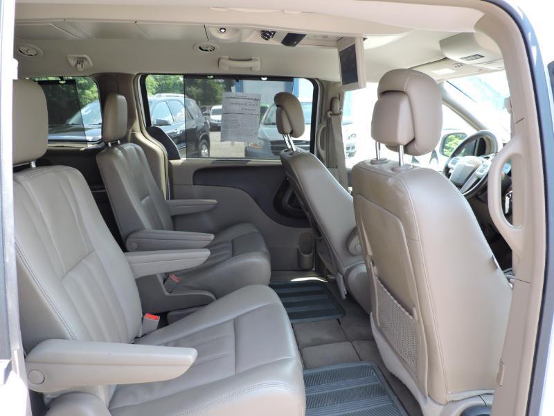 Chrysler Town & Country Touring 2014