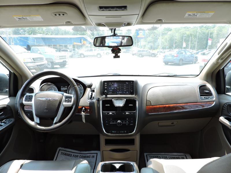 Chrysler Town & Country Touring 2014