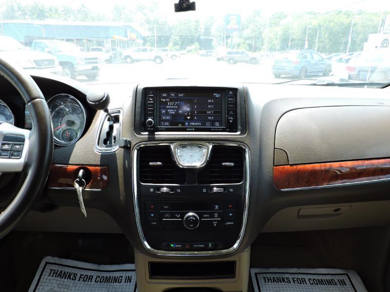 Chrysler Town & Country Touring 2014