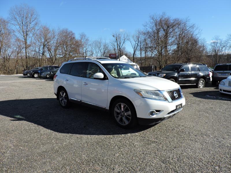 Nissan Pathfinder S 4WD 2014