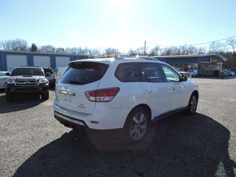 Nissan Pathfinder S 4WD 2014