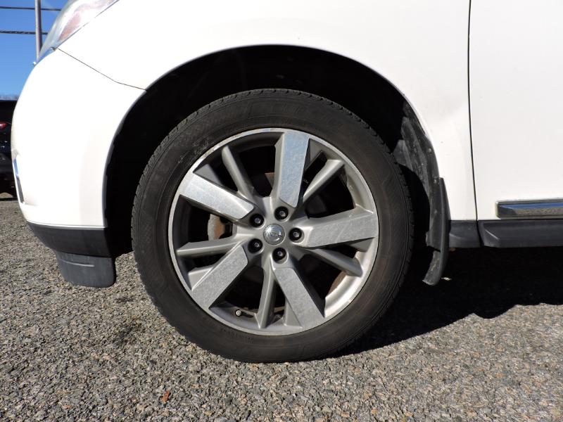 Nissan Pathfinder S 4WD 2014