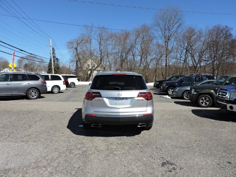 Acura MDX 6-Spd AT w/Tech and Entertainment Package 2011