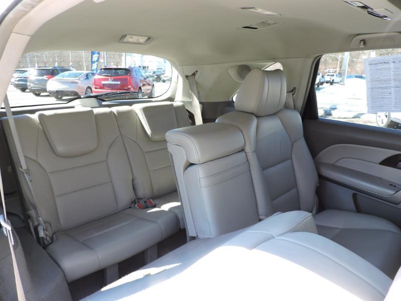 Acura MDX 6-Spd AT w/Tech and Entertainment Package 2011