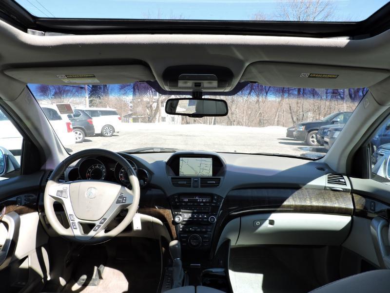 Acura MDX 6-Spd AT w/Tech and Entertainment Package 2011