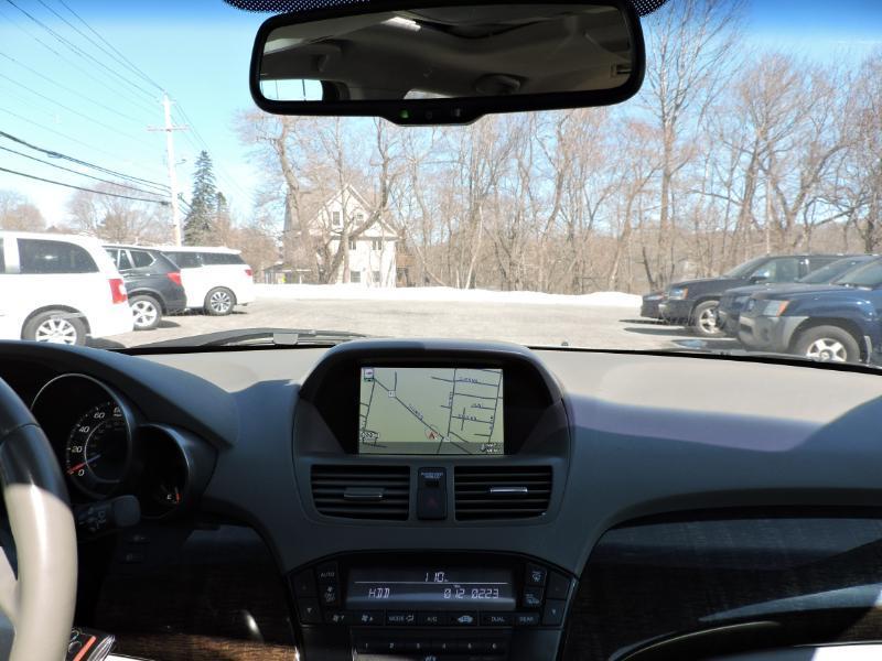 Acura MDX 6-Spd AT w/Tech and Entertainment Package 2011