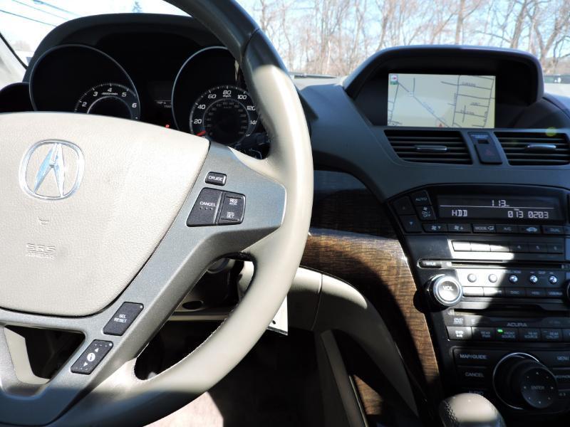 Acura MDX 6-Spd AT w/Tech and Entertainment Package 2011