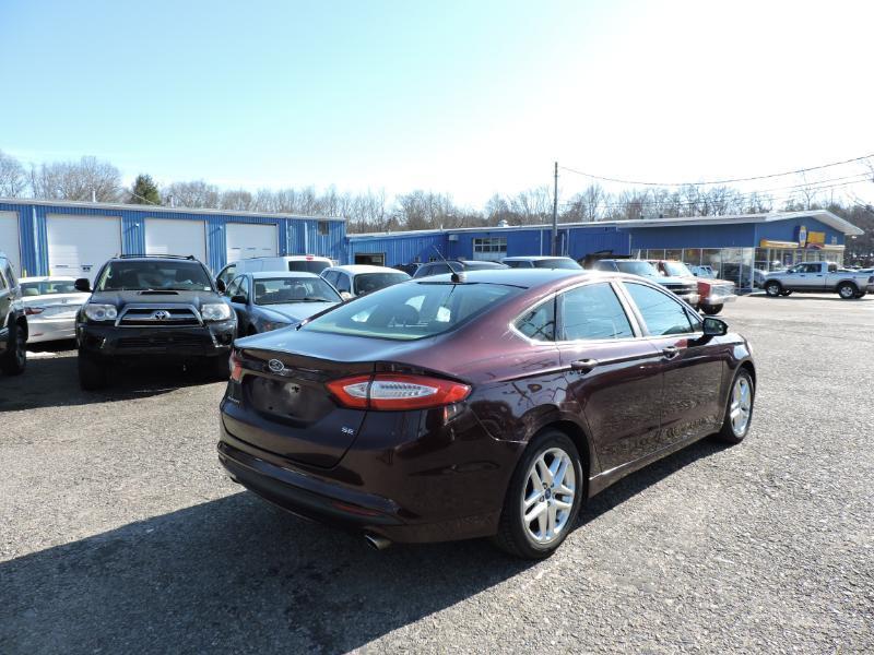Ford Fusion SE 2013