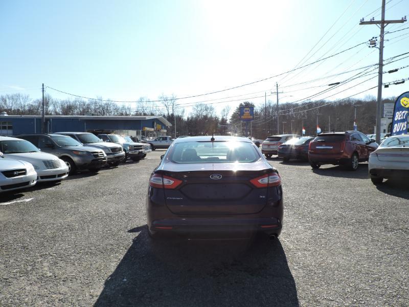 Ford Fusion SE 2013