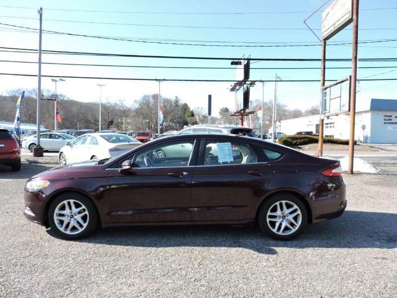 Ford Fusion SE 2013