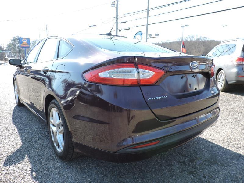 Ford Fusion SE 2013