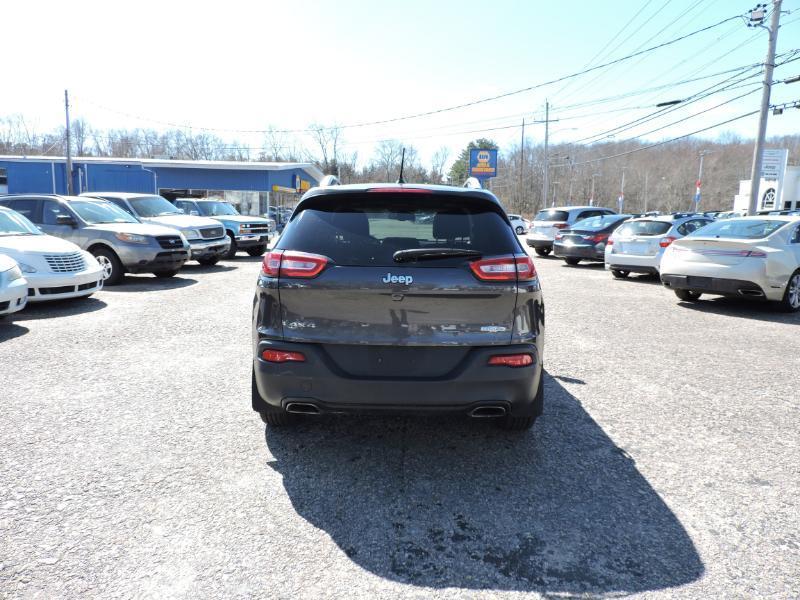 Jeep Cherokee Latitude 4WD 2015