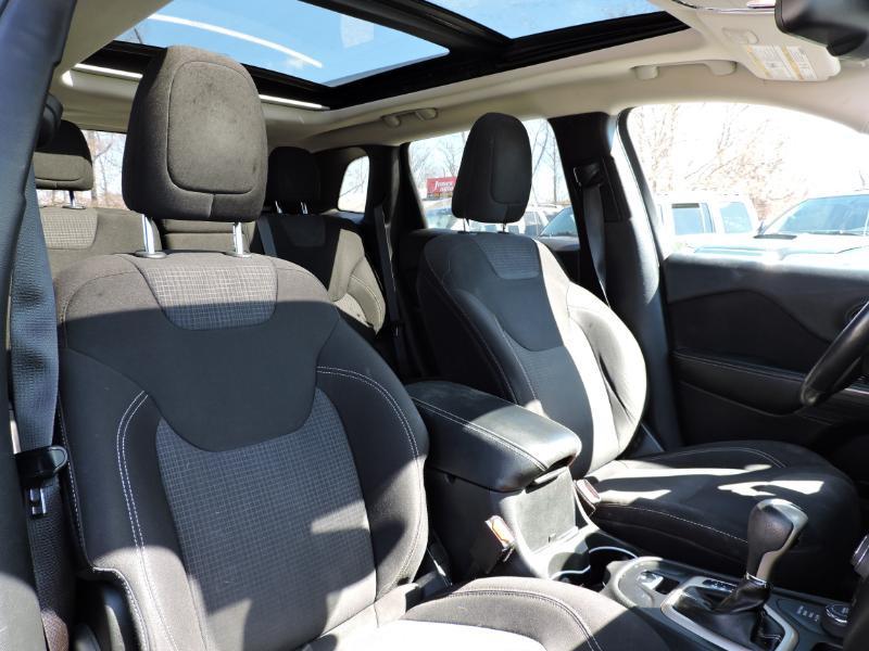 Jeep Cherokee Latitude 4WD 2015