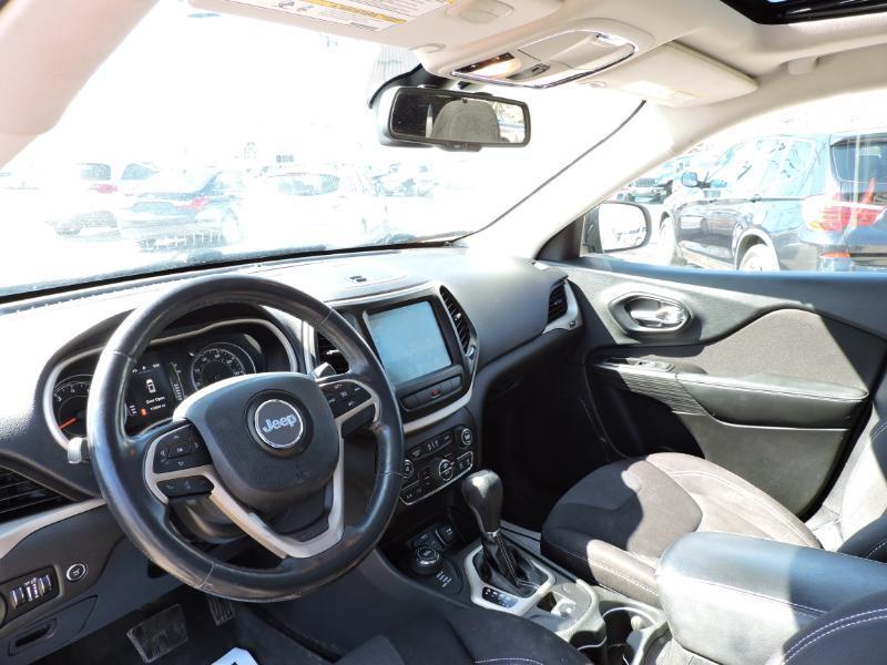 Jeep Cherokee Latitude 4WD 2015